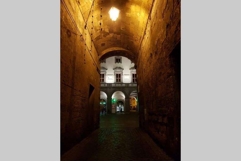 ...All'Archetto Di Sant'Andrea......Pieno Centro 奥维多 外观 照片